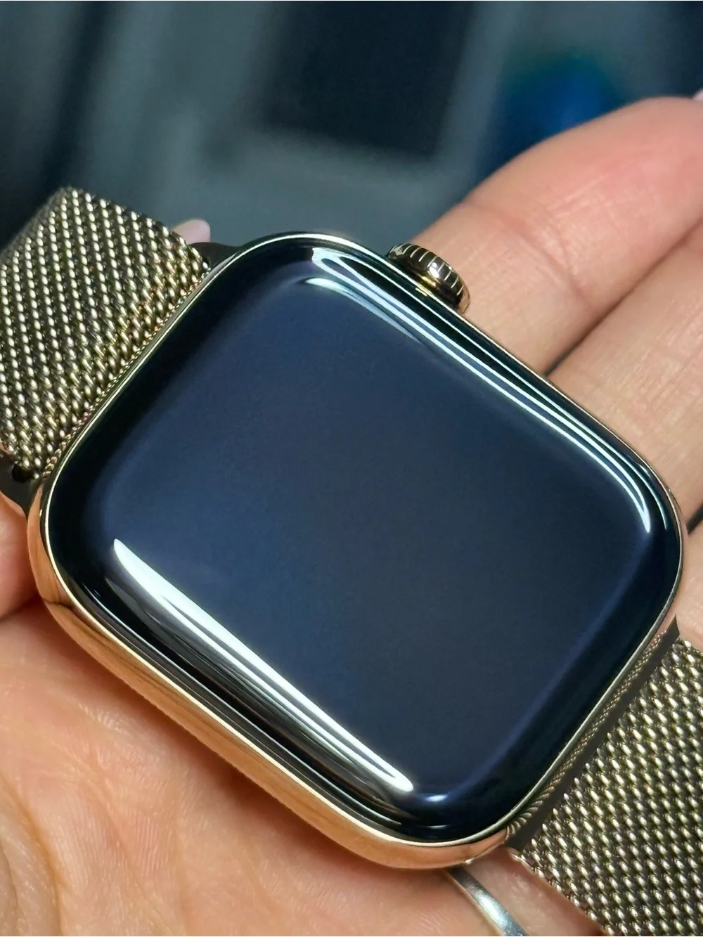 Apple selling pristine